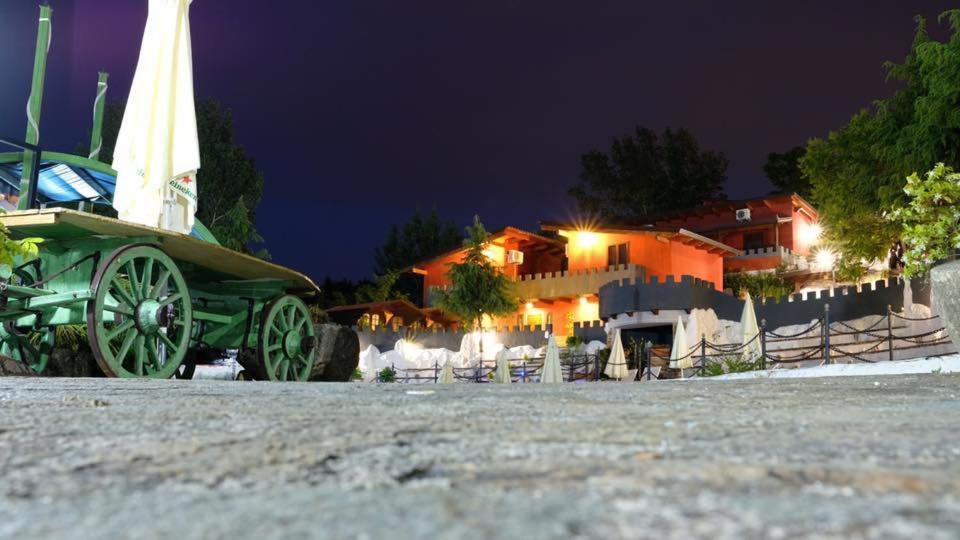Relais Il Feudo Bed and Breakfast Beltiglio Exterior foto
