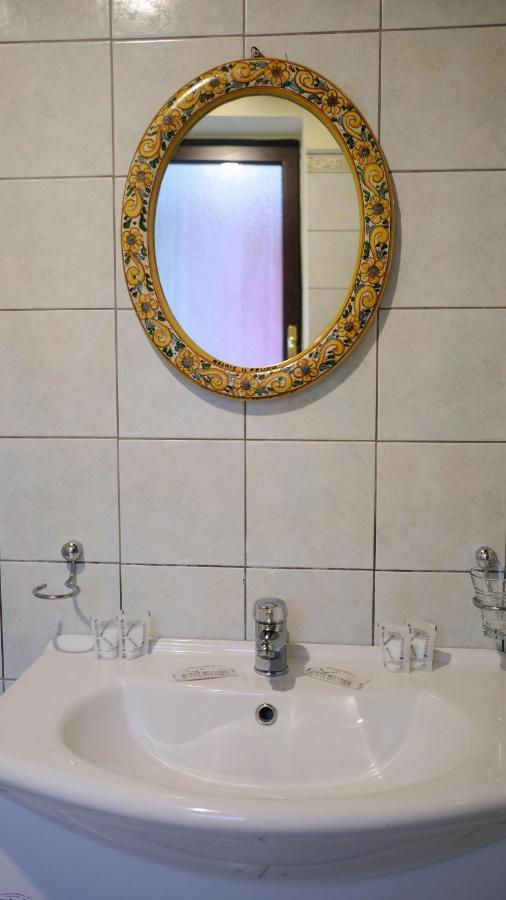 Relais Il Feudo Bed and Breakfast Beltiglio Exterior foto